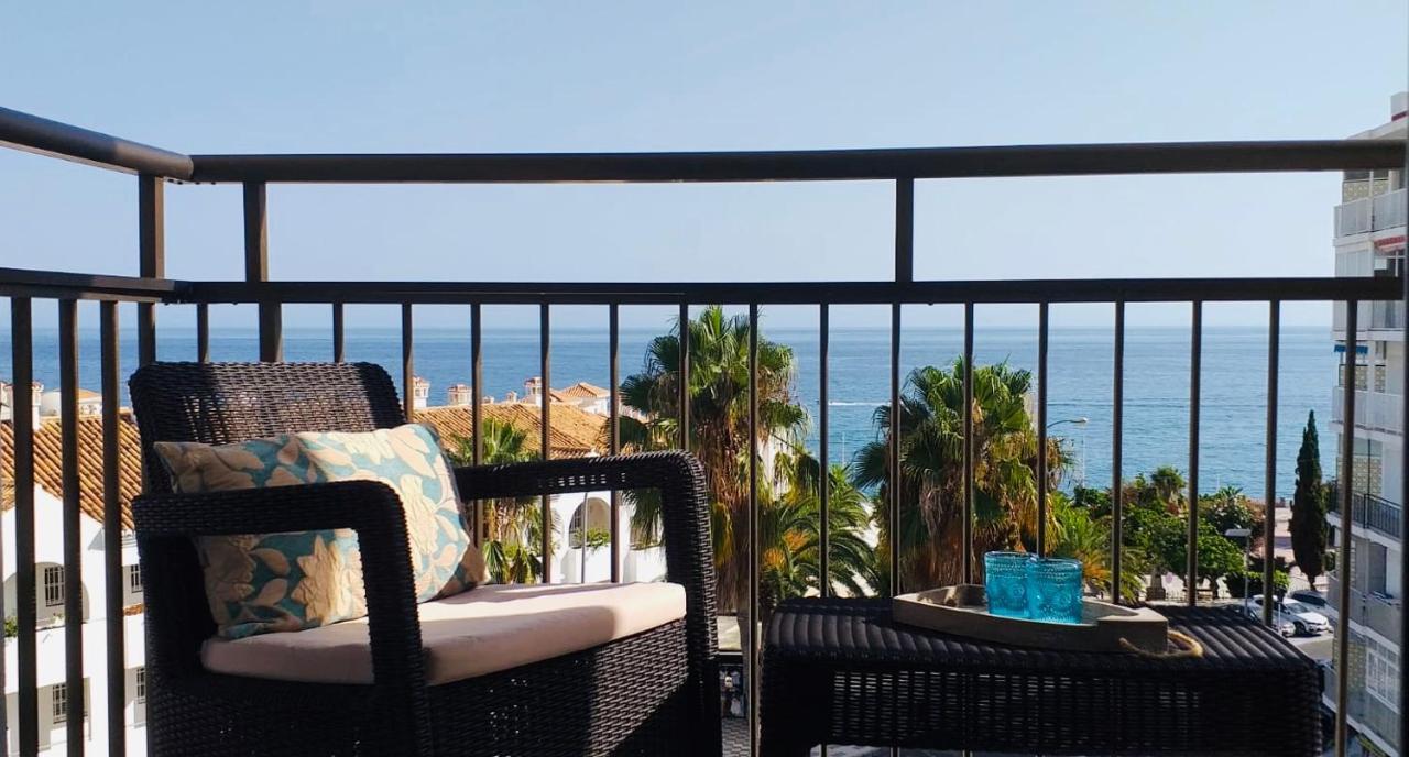 Apartamento Frente Al Mar En La Torrecilla نيرخا المظهر الخارجي الصورة